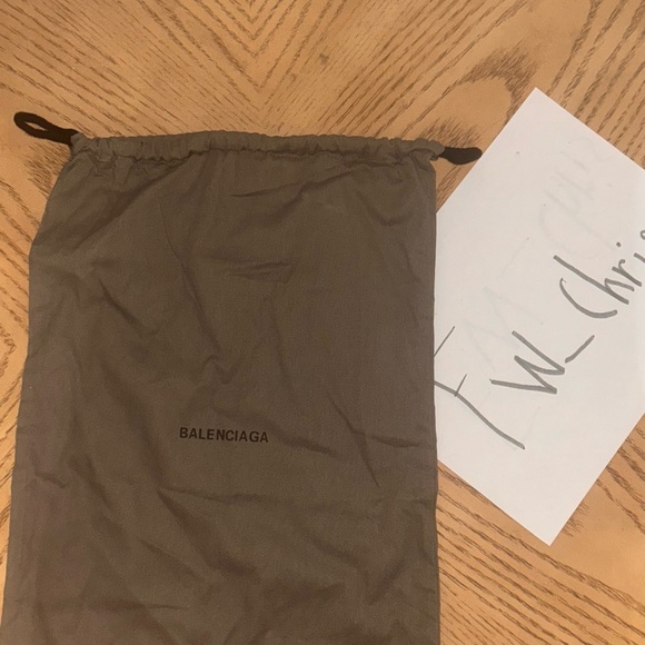 Balenciaga Track Size 45EU/12US
Beige Slightly Worn W dustbag - Picture 9 of 9